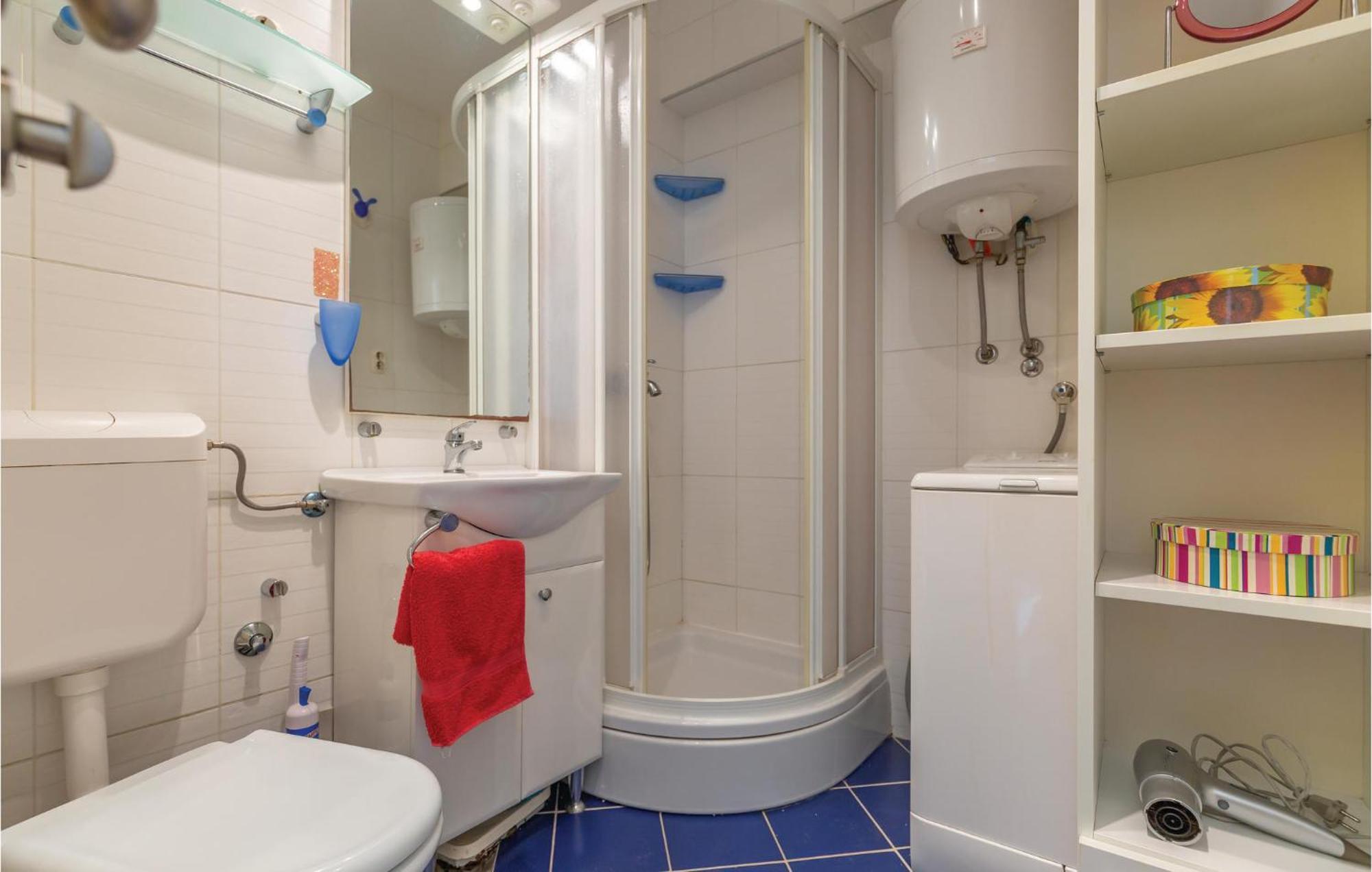 Stunning Apartment In Brela With Wifi Exterior foto